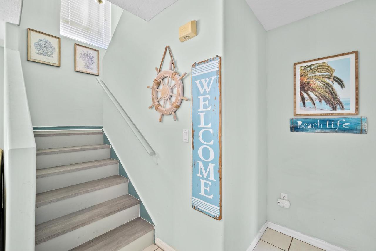 Surfside Paradise Retreat - 3Br And 2Ba Duplex, Grill, Dog Friendly - Close To The Beach! Melbourne Kültér fotó